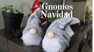 Cómo Hacer Duendes de Navidad con Calcetines